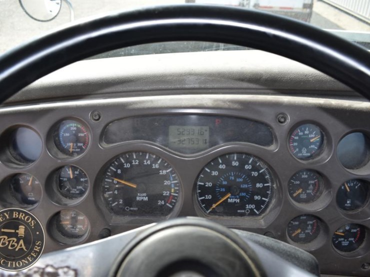 1999-mack-vision-38024-image-26