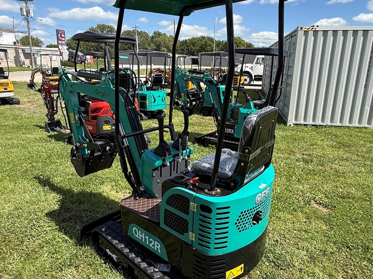 #612-•-2025-cfg-industrial-qh12r-hydraulic-track-type-mini-excavator-image-18