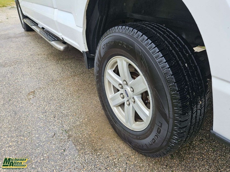 2021-ford-f150-image-37