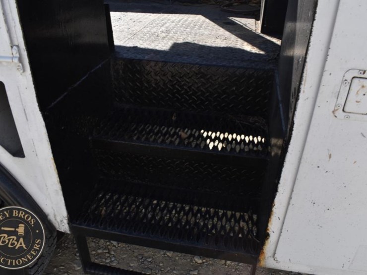 2012-international-durastar-4300-image-49