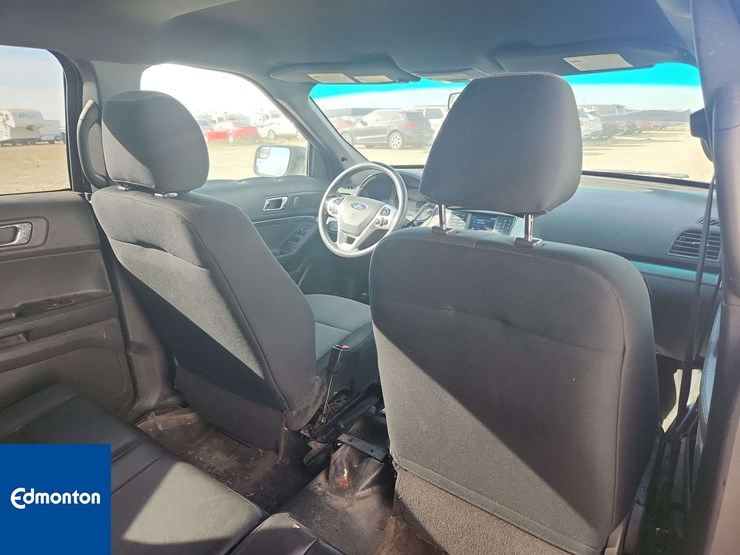2014-ford-explorer-image-22