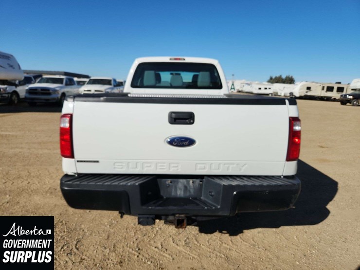 2011-ford-f350-image-25