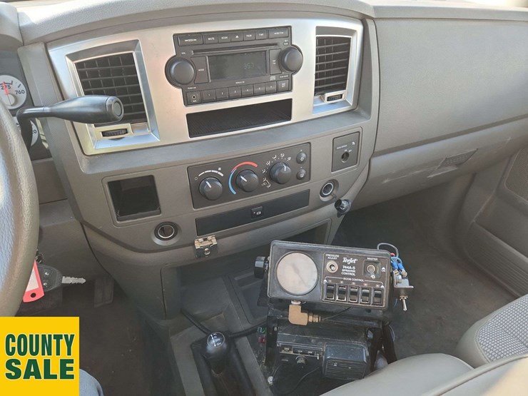 2008-dodge-ram-3500-image-23