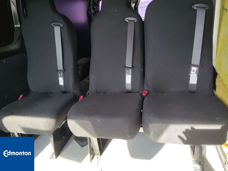 2015-ford-transit-image-12