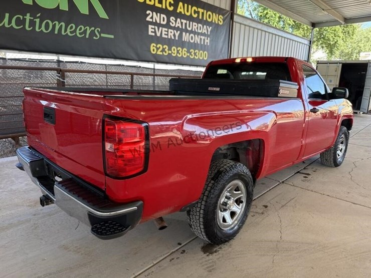 2015-chevrolet-silverado-1500-image-9