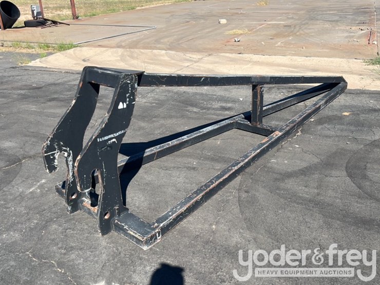 2022-jcb-330-image-3