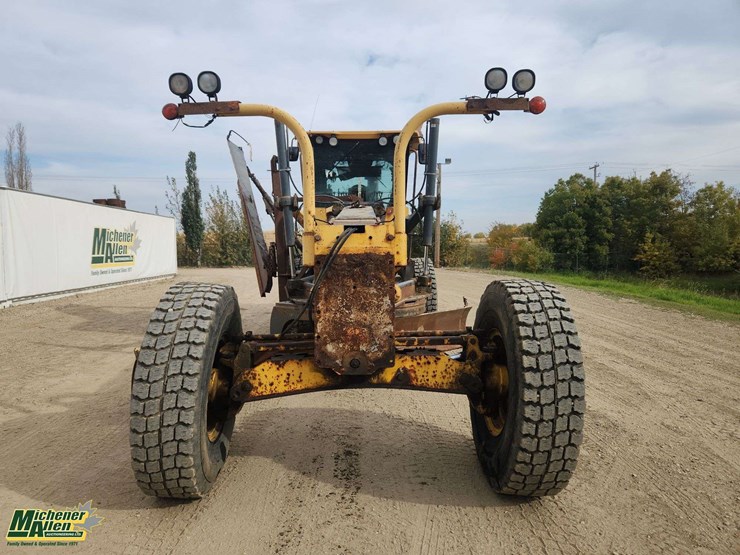 2006-deere-770d-image-17