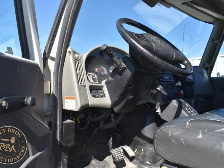 2012-international-durastar-4300-image-68