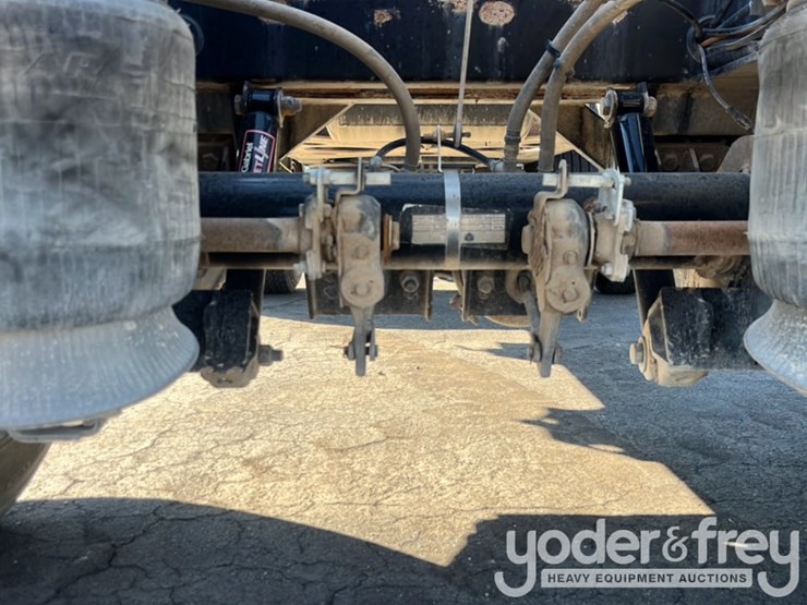 2017-sfs-spread-axle-chassis-trailer,-65,000lb-gvwr-image-11