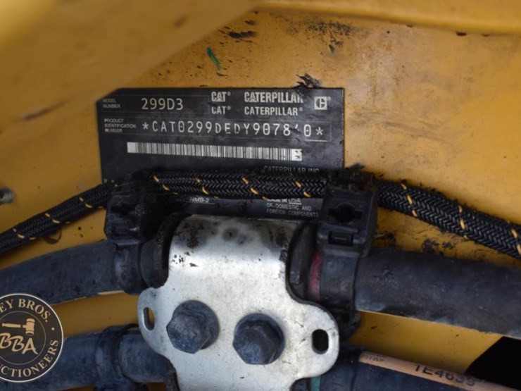 2022-caterpillar-299d3-image-11