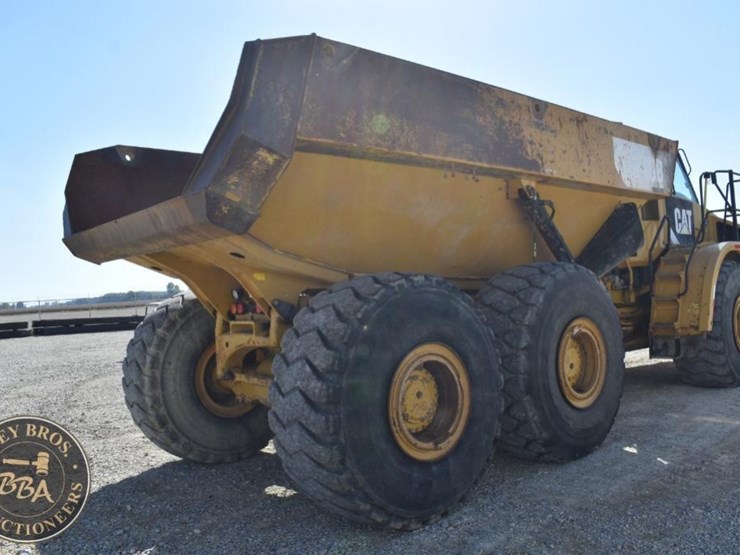 2012-caterpillar-740b-image-4