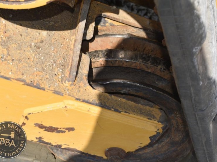 2022-caterpillar-299d3-image-25