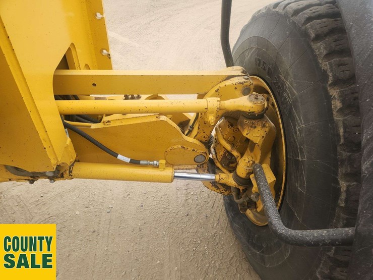 2019-deere-872g-image-25