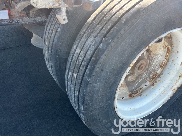 2018-king-kutter-spread-axle-chassis-trailer,-65,000lb-gvwr-image-14