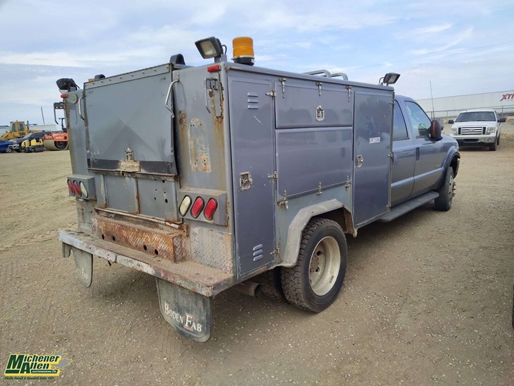 2003-ford-f550-image-4