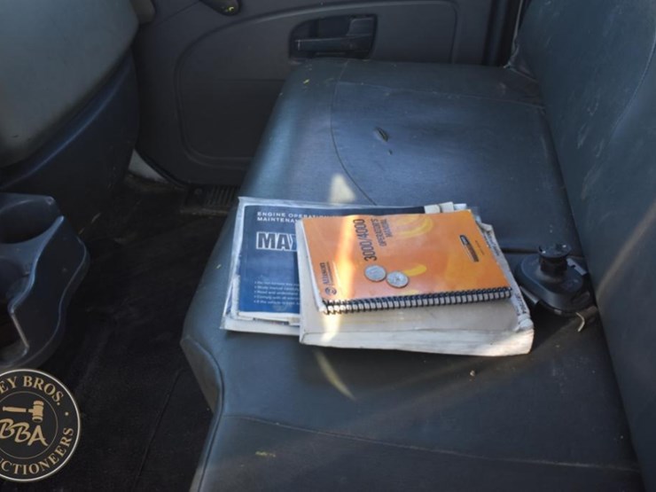 2012-international-durastar-4300-image-77