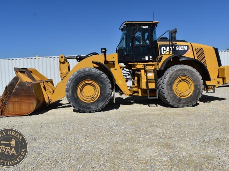 2016-caterpillar-982m-image-29