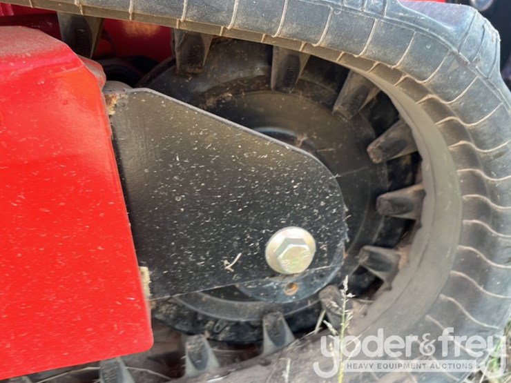 2023-manitou-1050rt-image-41