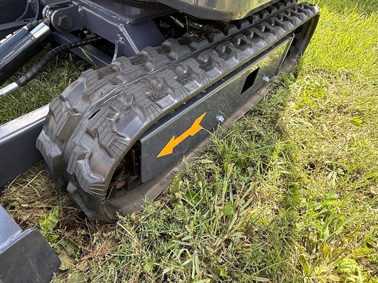 #602-•-2025-cfg-industrial-mx15r-hydraulic-track-type-mini-excavator-image-11