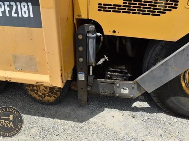 2016-volvo-pf2181-37992-image-10