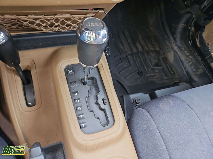 2011-jeep-wrangler-image-9