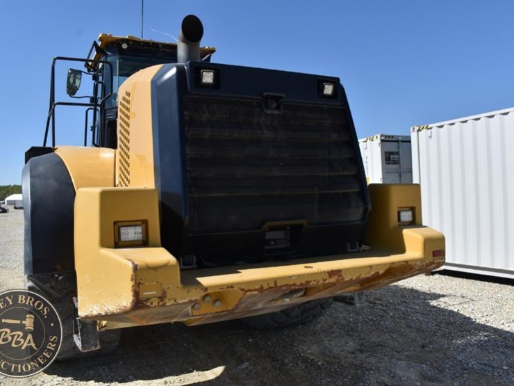 2016-caterpillar-982m-image-36