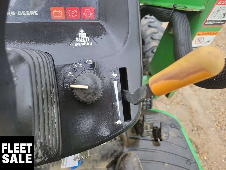 2000-john-deere-4400-image-8