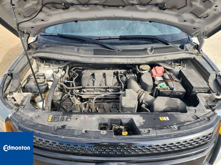 2013-ford-explorer-image-25