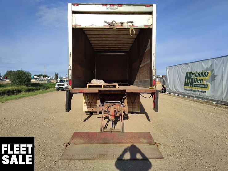 2008-international-durastar-4300-image-16