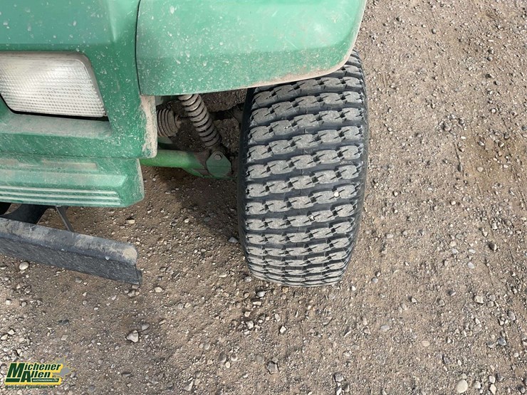 john-deere-gator-image-6