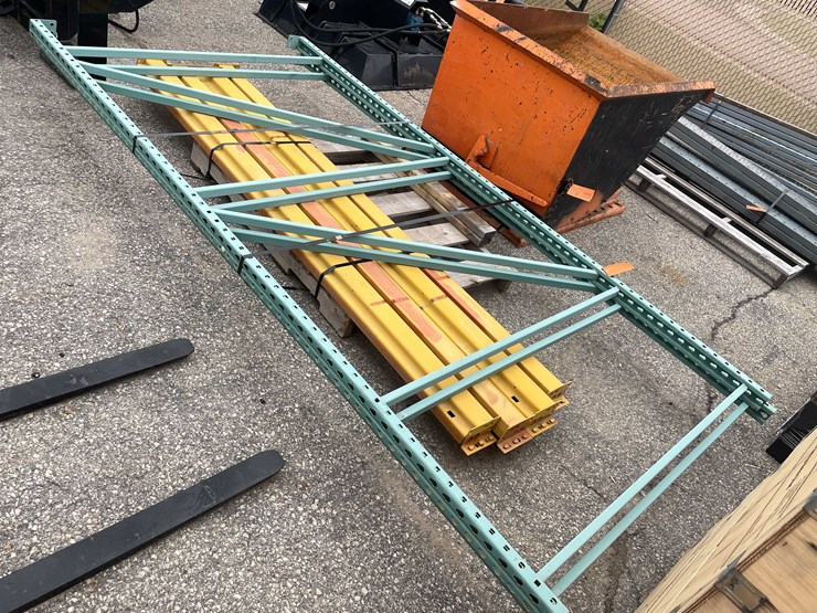 #3074-•-teardrop-pallet-racking-(o8)-image-6