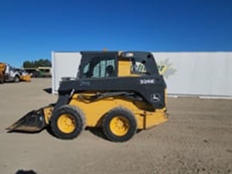 deere-326e-image-5