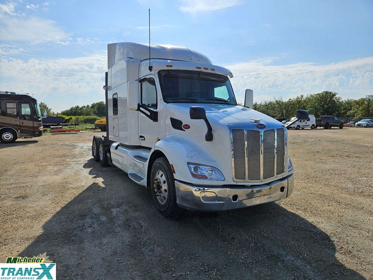 2019-peterbilt-579-image-4