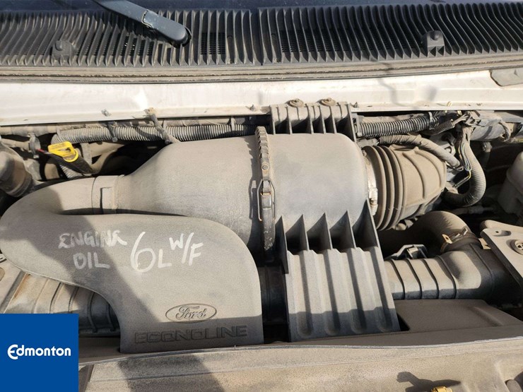 2012-ford-cargo-image-13