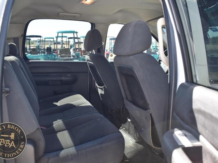 2007-chevrolet-silverado-2500hd-image-11