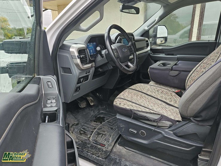 2021-ford-f150-image-13