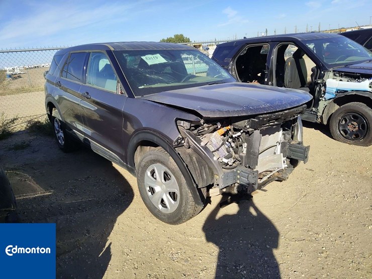 2022-ford-explorer-image-4