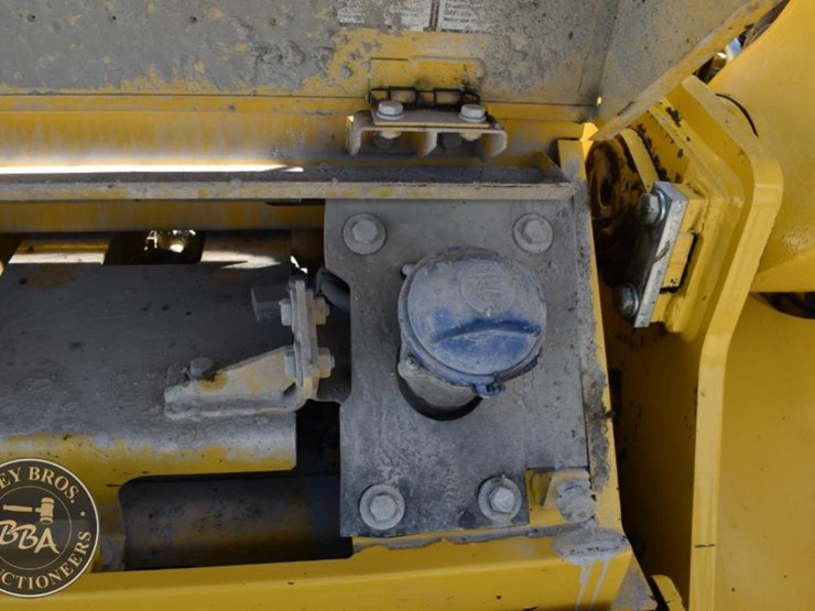 2023-komatsu-pc360-lc-11-image-22