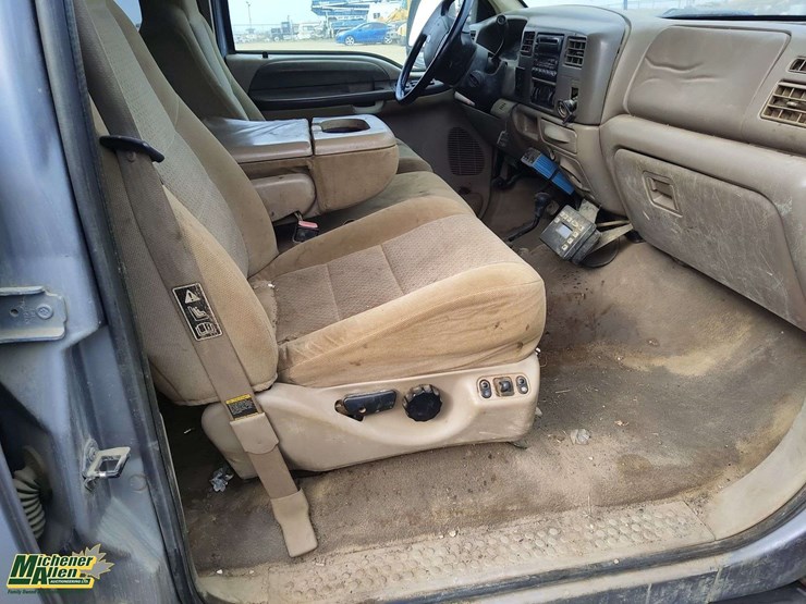 2003-ford-f550-image-15