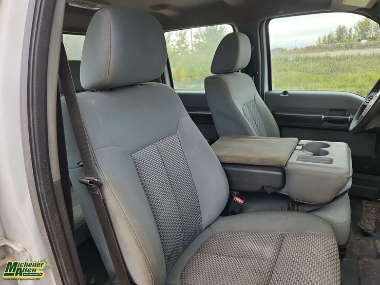 2014-ford-f550-image-24