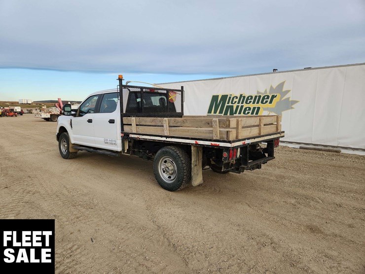 2020-ford-f350-image-3