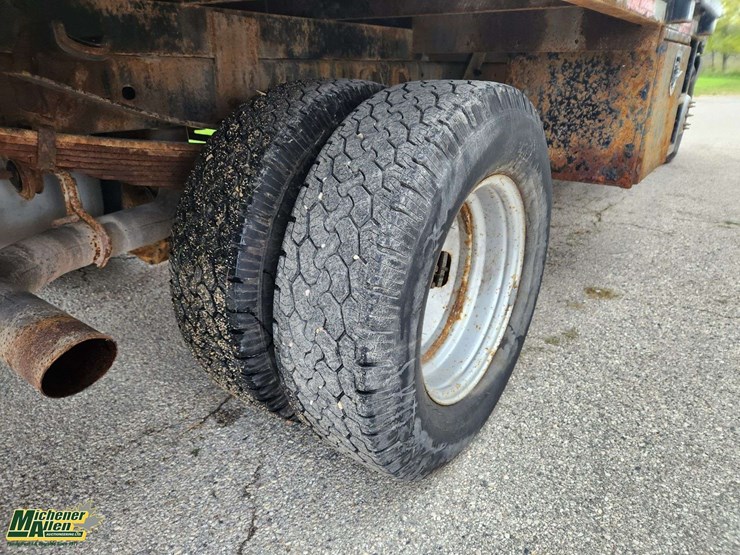 2016-ford-f350-image-10