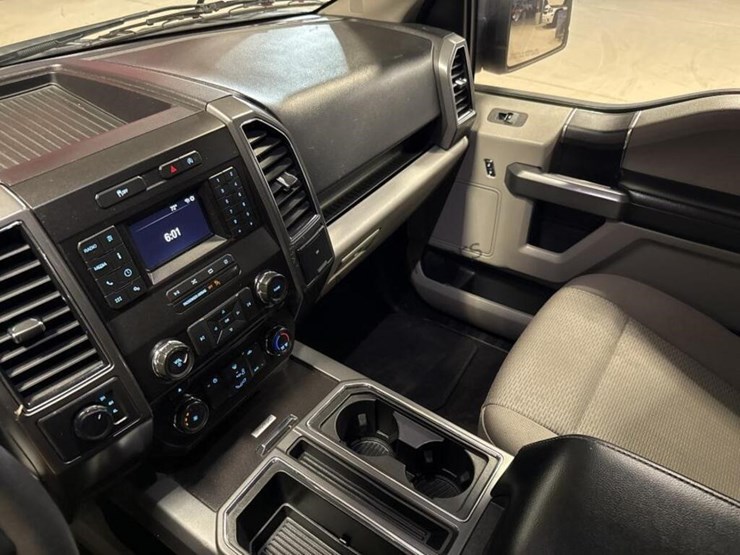 2018-ford-f150-image-19