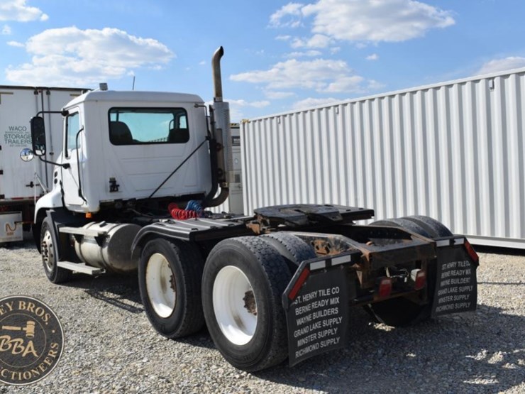 1999-mack-vision-38024-image-4