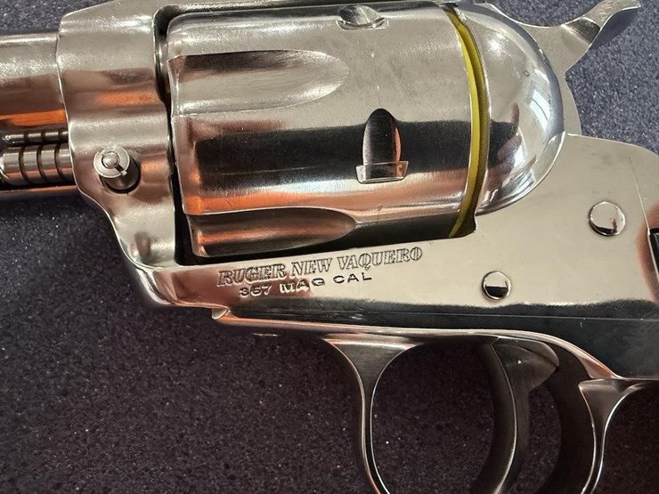 (2)-ruger-new-vaquero-357-mag-cal-pistols-image-4