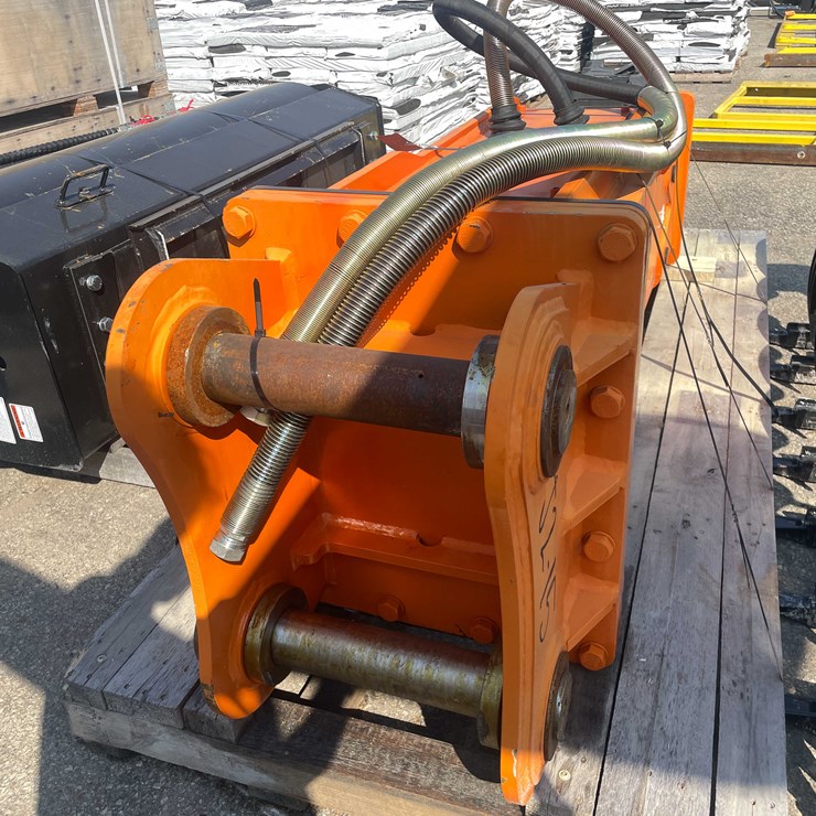 CATERPILLAR 320