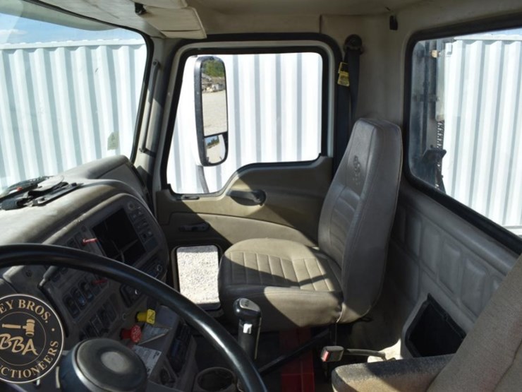 1999-mack-vision-38024-image-10