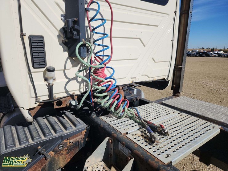 2011-international-workstar-7500-image-23