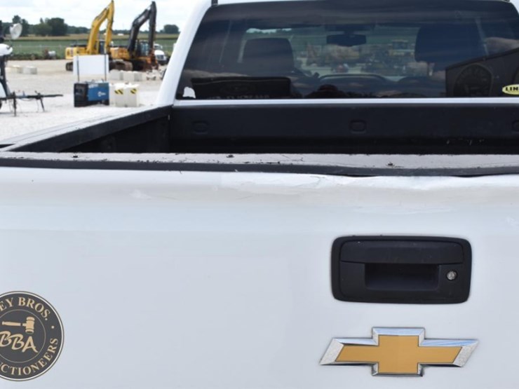 2016-chevrolet-silverado-1500-image-37