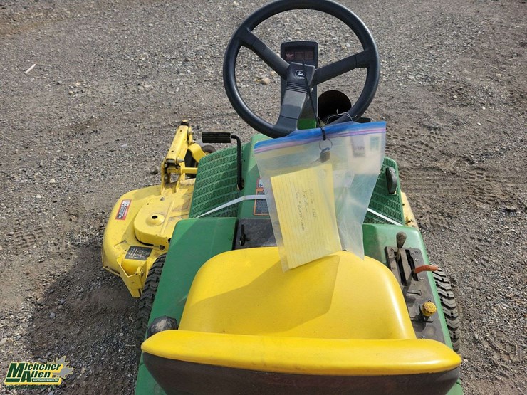 john-deere-f525-image-8